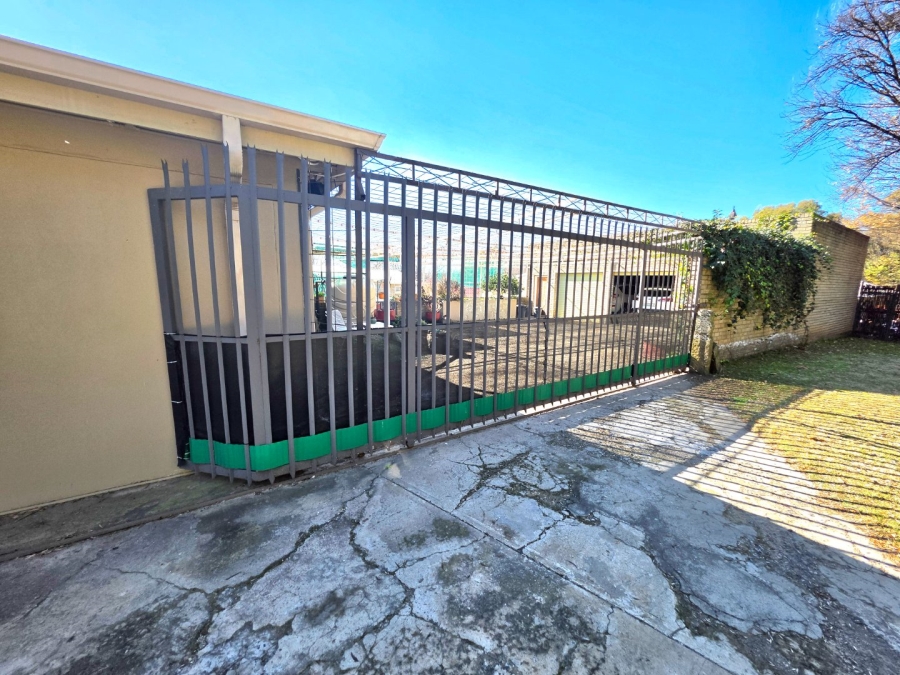 8 Bedroom Property for Sale in Bethlehem Free State